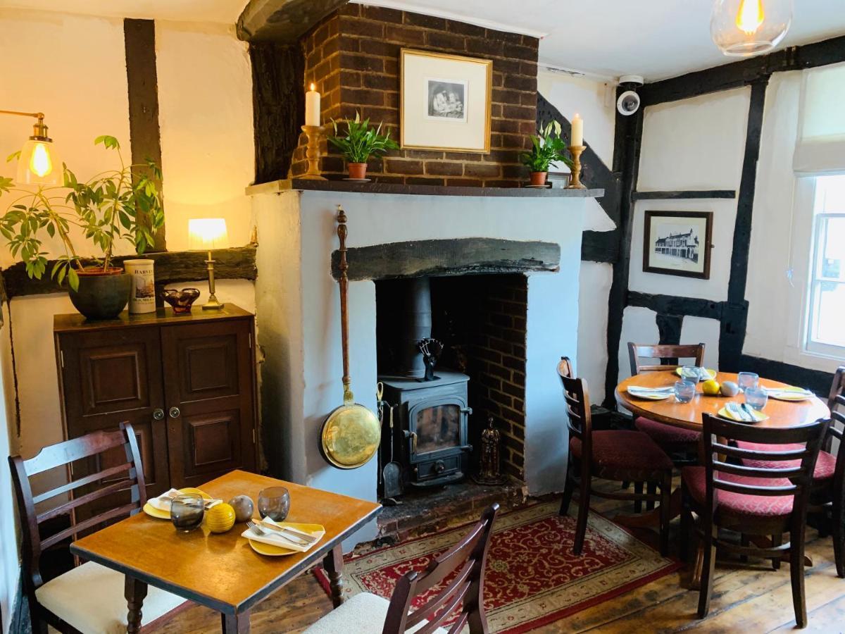 The Swan Inn Midhurst Dış mekan fotoğraf