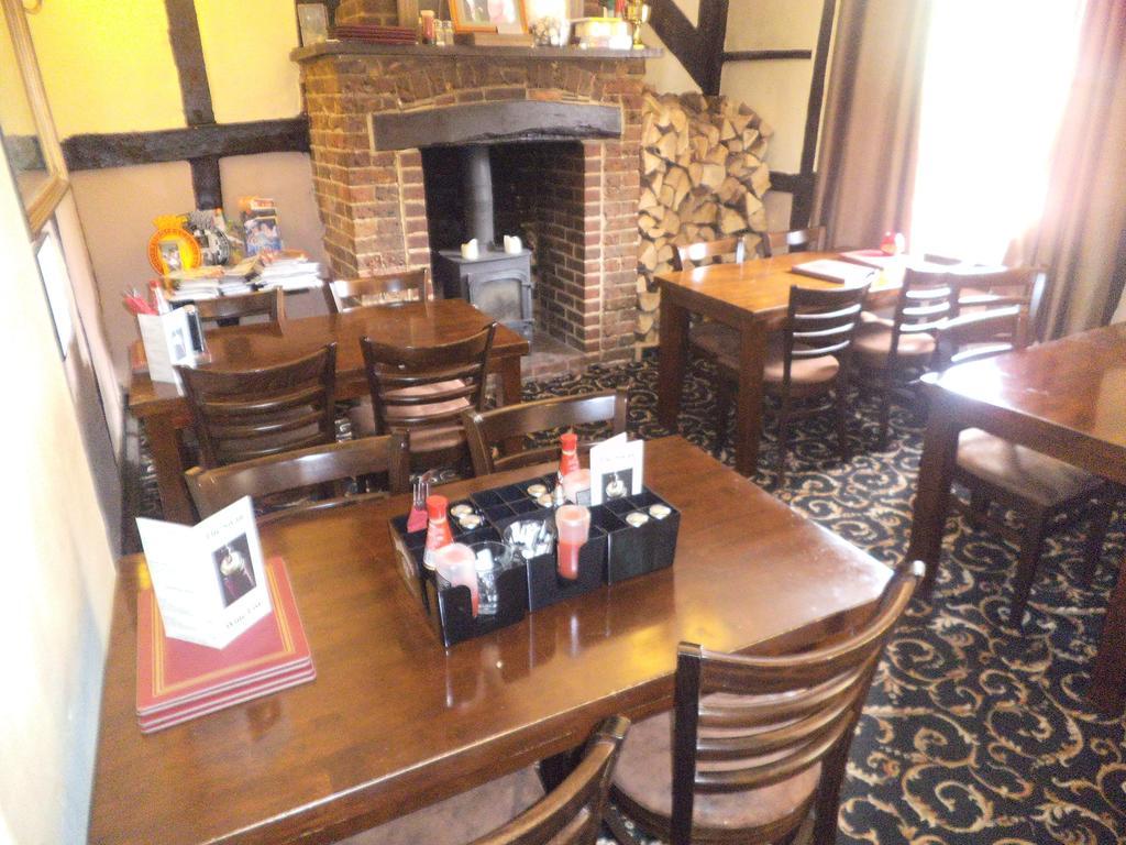 The Swan Inn Midhurst Dış mekan fotoğraf